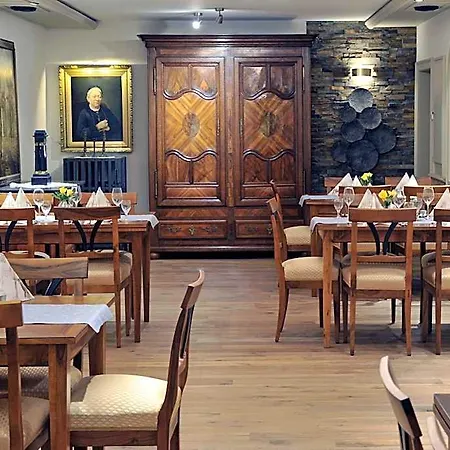 Hotel Zum Goldenen Hirschen *